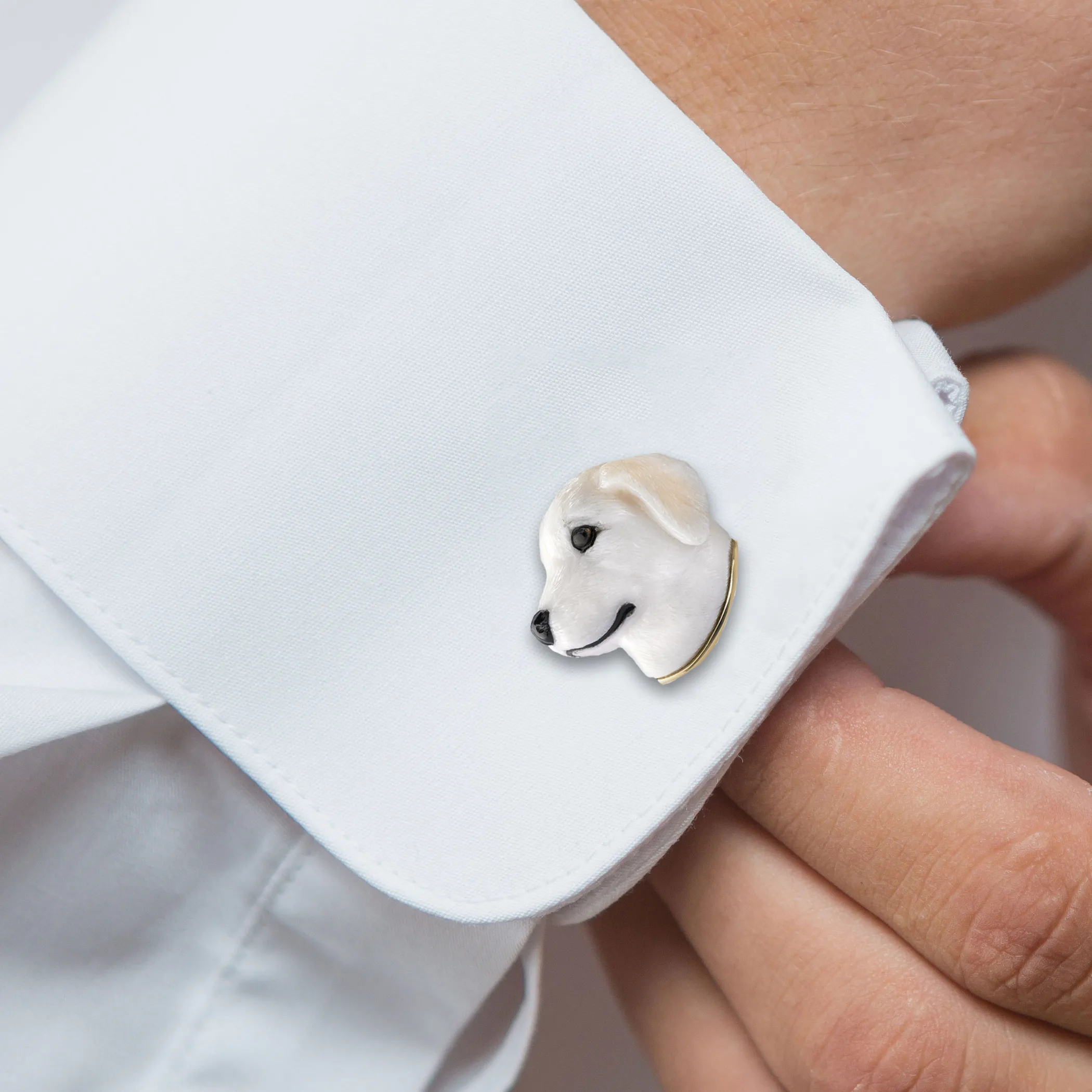 Theo Fennell Silverware | Jewellery*Carved White Agate Labrador Cufflinks